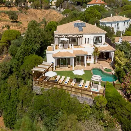Beautiful Algarve 5 Bedrooms Pilar Amazing & Sea Views Albufeira