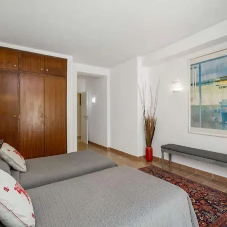 Beautiful Algarve 5 Bedrooms Pilar Amazing & Sea Views Villa *