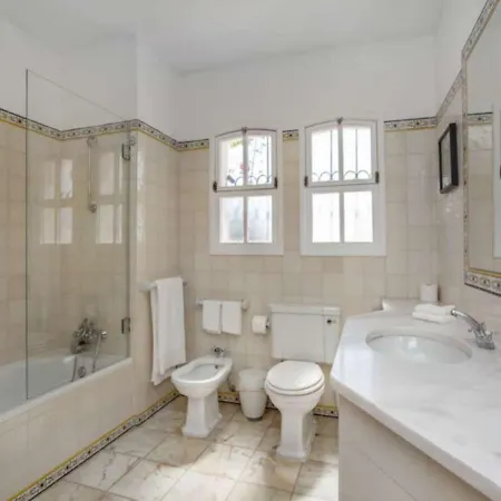 Beautiful Algarve 5 Bedrooms Pilar Amazing & Sea Views Villa *